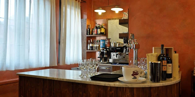Il banco del locale