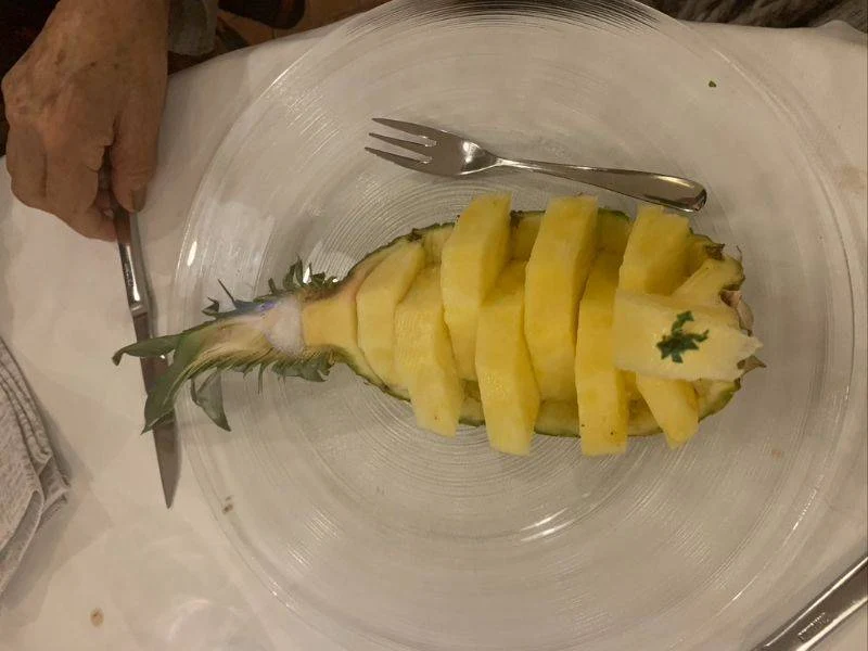 Barchetta di ananas